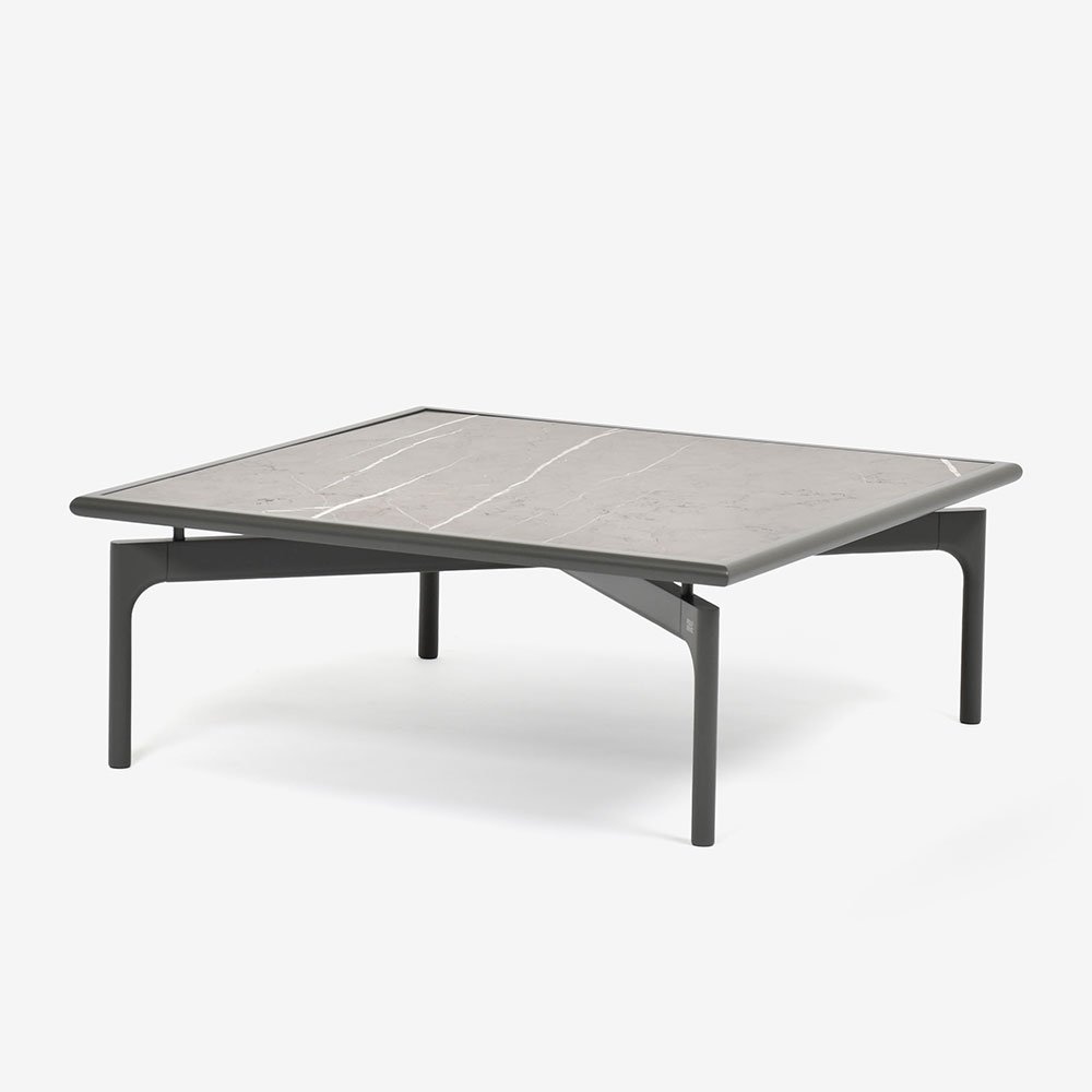 ROLF BENZ（ロルフベンツ）センターテーブル「901-222」幅84cm 天板