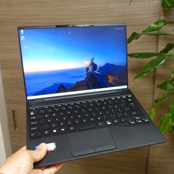 富士通LIFEBOOK WU-X/H1(UH-X/H1)実機レビュー/富士通FMVパソコン比較