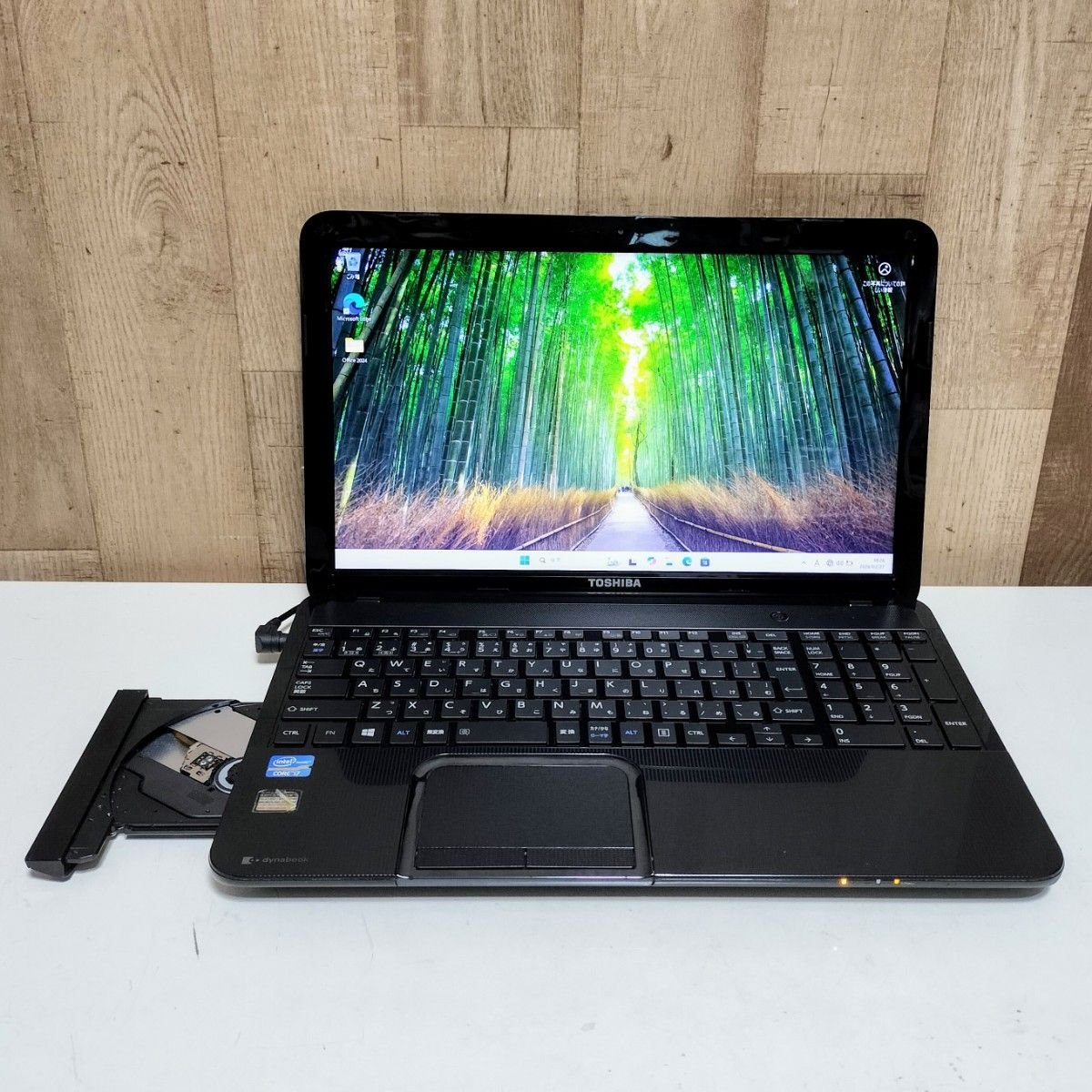 TOSHIBA dynabook Core i7 メモリ8GB SSD128GB Webカメラ ブルーレイ